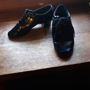 Mens practice dance shoes